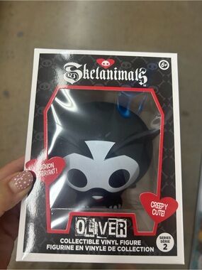 NWT Skelanimals Oliver Vinyl Figure